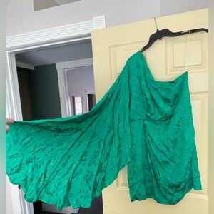 Significant Other NWT green silky textured one shoulder dress